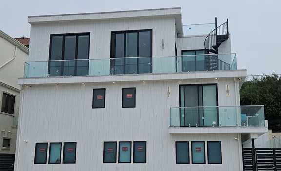Milgard Black Windows In Contemporary Home
